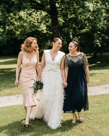 Domaća glumica Marija Borić krajem svibnja 2019. udala se za Branimira Jerneića nakon pet godina veze. Bajkovito vjenčanje održano je u Wedding Resortu Corberon, a mladenka se odlučila za dugu bijelu vjenčanicu. 