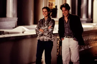 Heroina romantičnih komedija iz devedesetih, Julia Roberts glumila je s Hughom Grantom u filmu &quot;Ja u ljubav vjerujem&quot; iz 1999. godine. Iako su na ekranu bili toliko slatki, kada su se kamere ugasile i nisu baš imali najbolji odnos. Hugh je spomenuo da se Julia ponekad ponašala kao diva, te je tvrdio da njihove scene ljubljenja nisu golicale njegovu maštu, čak i da su bile pomalo neugodne.
