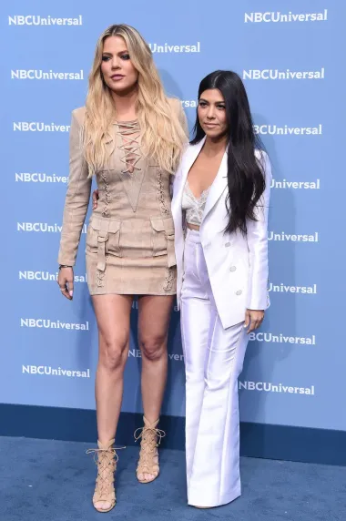 Možda je to zato što su njezine sestre niže, ali uvijek nas iznenadi kada saznamo da je Khloé Kardashian zapravo visoka 177 centimetara.