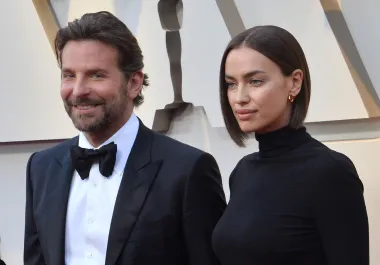U ožujku 2017. godine Irina je rodila njihovu kćer Leu, no par se u lipnju 2019. godine razišao. Uzrok tome navodno je bila njegova afera s Lady Gagom, za koju su oboje govorili da nije istina. Nažalost, par se nije pomirio, no u dobrim su odnosima zbog svoje kćerkice. Dok se njihov prekid odvijao pred očima javnosti, Irina je navodno bila u teškoj depresiji te nije mogla podnijeti stalne priče o tome kako ju je Bradley prevario s Gagom. Iako do danas ne znamo što je istina, jedno je sigurno – ovaj nekoć prekrasan holivudski par više nije zajedno. 