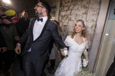 Hana Huljić zablistala u romantičnoj vjenčanici. Što ti kažeš?