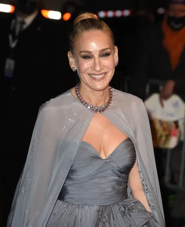 Ni zvijezdu &quot;Seksa i grada&quot;, Sarah Jessicu Parker, nisu poštedjeli kritika i komentara na račun nosa. Na samom početku njezine karijere, puno su joj kritizirali nos i govorili joj da ga mora operirati. No, ni ona nije željela otići pod nož i sada je jedna od glumica koje prirodno stare i koje su u potpunosti prigrlile svoj prirodan izgled.