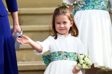 Malena princeza sudjeluje i na velikim svečanostima poput vjenčanja. Na vjenčanju princeze Eugenije i Jacka Brooksbanka koje je održano prije četiri godine veselo je mahala obožavateljima