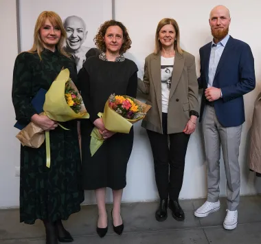 Ova izložba daje doprinos promjeni percepcije javnosti prema raku dojke, bolesti od koje obolijeva sve veći broj mladih žena. Pokazuje da iza svakog broja statistike stoje hrabre žene koje se bore za svoj život, ali i za svoje mjesto u društvu. Ova izložba je dokaz da umjetnost može biti snažan alat za borbu protiv bolesti, stigme i diskriminacije te da nam može pomoći da postanemo empatičniji prema onima koji se bore s malignim bolestima poput raka dojke. Zbirku portreta ovih prekrasnih, hrabrih žena možete pogledati do 20. travnja u Galeriji Kranjčar. Izložba je besplatna za sve posjetitelje.