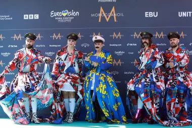 Let 3 opet napravio show: Njihovi outfiti nisu prošli nezapaženo u Liverpoolu