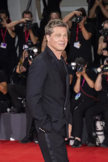 Festival u Veneciji: Richard Gere kleknuo je ispred supruge, a modna izdanja su fantastična