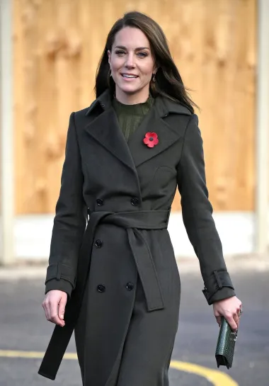 Modna inspiracija: Kate Middleton i njezina kolekcija elegantnih torbica