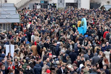 Zadranke su očarale ljepotom i outfitima ovaj Badnjak