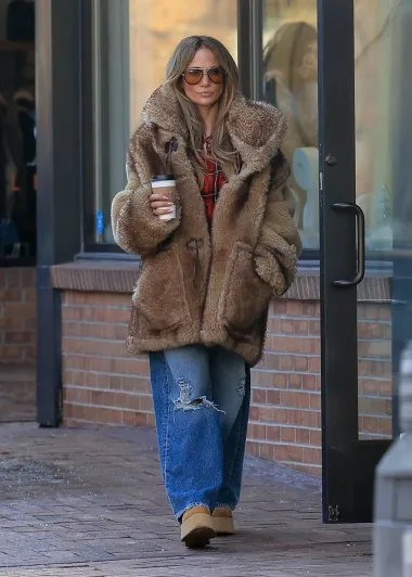 Jennifer Lopez prava je modna inspiracija za zimske dane