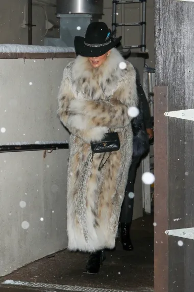 Jennifer Lopez prava je modna inspiracija za zimske dane