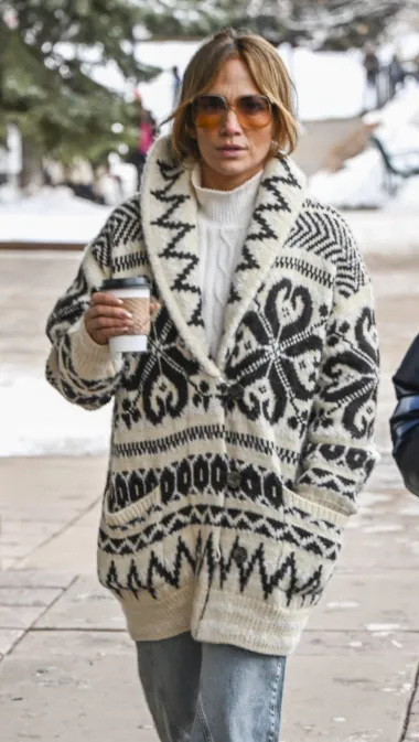 Jennifer Lopez prava je modna inspiracija za zimske dane