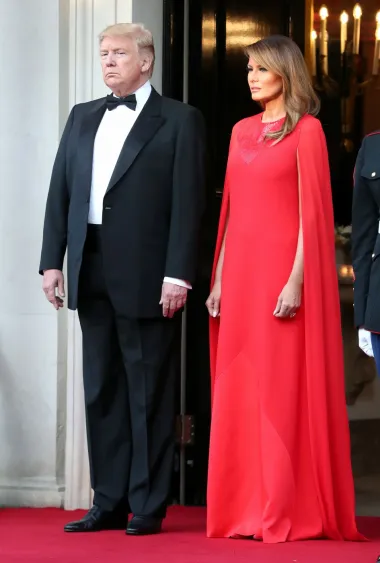 Melania je zablistala u glamuroznoj Givenchy haljini prilikom susreta s Kraljevskom obitelji. 