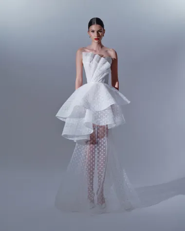 Saten, velike mašne i perje - eNVy room bridal kolekcija san je svake mladenke