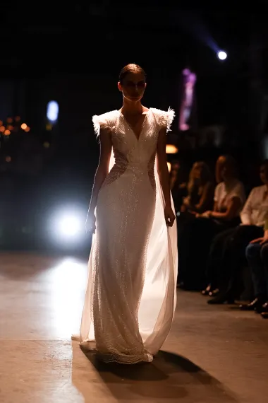 Od svog osnutka, Royal Bride postao je sinonim za luksuznu vjenčanu modu, prepoznat ne samo u Hrvatskoj nego i šire.