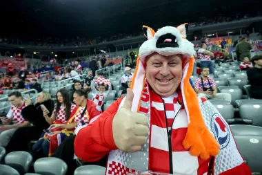 Spremni smo za navijačko ludilo - ovo su najbolji outfiti s tribina