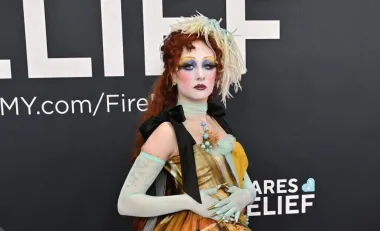 Kutija na glavi ili potpuno gola: Najbizarnija izdanja na dodjeli nagrada Grammy