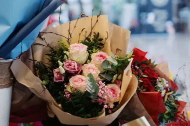 Kišno Valentinovo u centru Zagreba - mnogi su se odlučili za romantiku