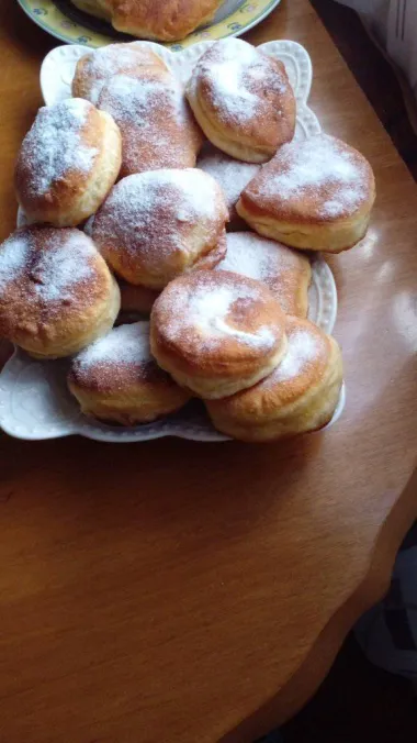 Od šarenih glazura do sočnih nadjeva: Pogledaj divne krafne naših čitateljica