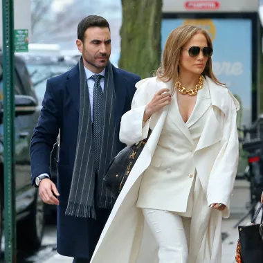 Jennifer Lopez ili Heidi Klum? Ne znamo tko bolje nosi hit komad ovog proljeća