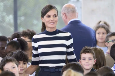 I poznate dame nose prugice: Stilska inspiracija za Svjetski dan pomoraca