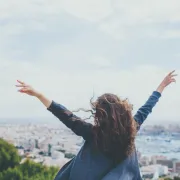 20 citata snažnih žena koji će ti pružiti inspiraciju