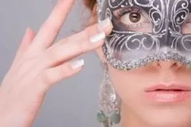 Svi mi nosimo maske...