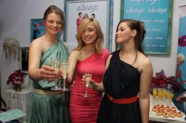 Dobitnice Always stipendija