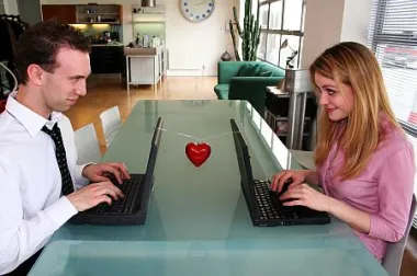 Ljubav preko tipkovnice – savjeti za početnike