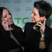 Predstavljen novi HTC ONE® uz nastup Gibonnija