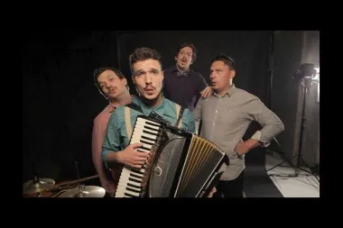 Filip Dizdar & Whatta bend: Obradom pjesme „Lijepa“ najavljuje novu suradnju!