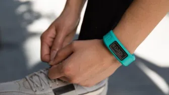 GARMIN® VÍVOFIT™ — fitness narukvica koja mijenja smisao života