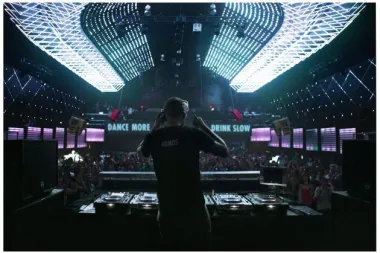 Heineken i Armin Van Buuren pozivaju mlade da više plešu i manje piju