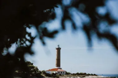 Babilaž: Ljetovanje na Dugom otoku