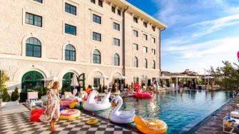 ELFS-i priredili pop up pool party