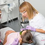 Dr. Tamara Žaja Miličić o najsigurnijem načinu za izbjeljivanje zubi