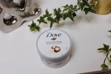 Test zona: Dove kremasti piling za tijelo