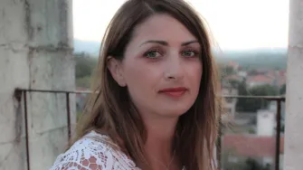 Branka Delić predstavlja svoj novi singl “Ostani zauvijek”