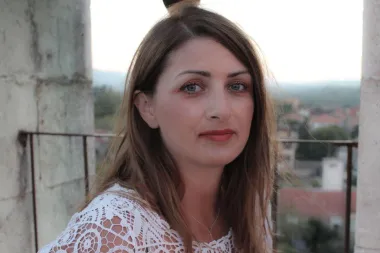 Branka Delić predstavlja svoj novi singl “Ostani zauvijek”
