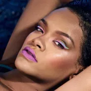 Tuš i ruž u boji ove sezone postaju hit – stigla je nova linija Fenty Beauty proizvoda
