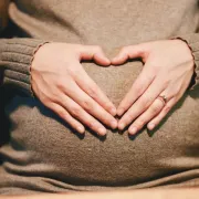 Evolucija trudničke mode: pogledajte kako se kroz povijest mijenjala moda za trudnice