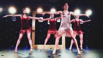 Larisa Lipovac u interaktivnoj plesnoj izvedbi predstavila novi cabaret