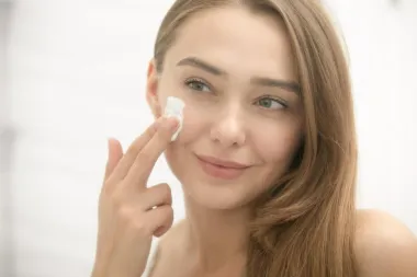 Nova godina, nove beauty odluke: 8 malih promjena uz koje će tvoja koža blistati
