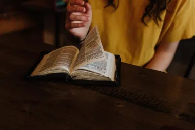 5 savjeta kako se ponovno zaljubiti u čitanje knjiga
