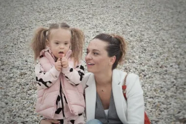 Mama Larisa: Danas se svi bojimo, ali kao mami djevojčice sa sindromom Down meni je tako svaki dan