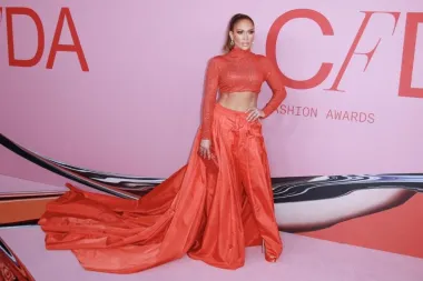 Desetodnevna detox dijeta Jennifer Lopez je iz ove popularne knjige - ali je li zdrava?