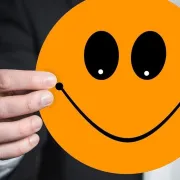 Razlika između emoji i emotikona