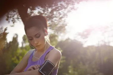 Nikako se ne možeš odlučiti bi li trčala ujutro ili navečer? Možda ti možemo pomoći