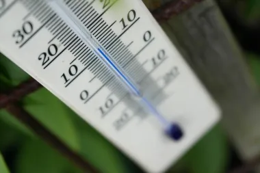 Znate li kako očistiti živu iz toplomjera?