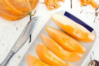 Bomba vitamina i minerala u slasnom zalogaju: Dinja je simbol ljeta