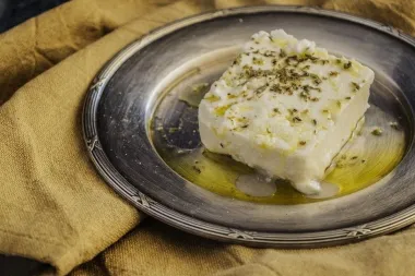 Savjeti kako napraviti domaći feta sir